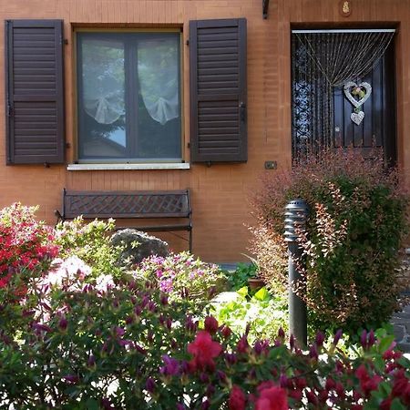 B&B Accanto Al Focolare 2 Udine Exterior foto