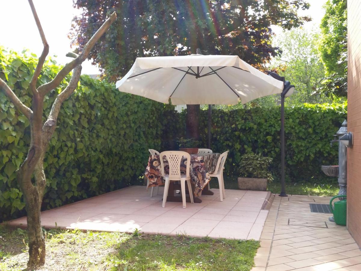 B&B Accanto Al Focolare 2 Udine Exterior foto
