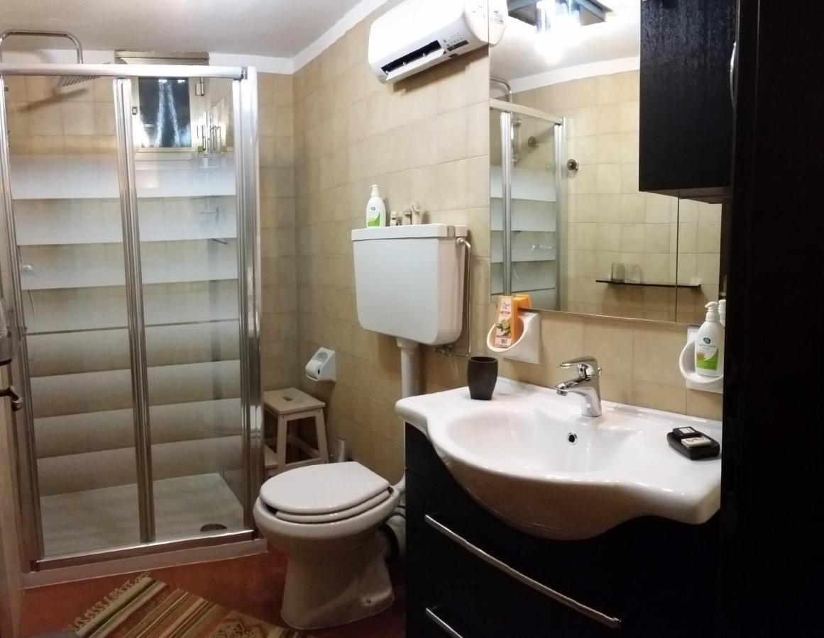 B&B Accanto Al Focolare 2 Udine Exterior foto