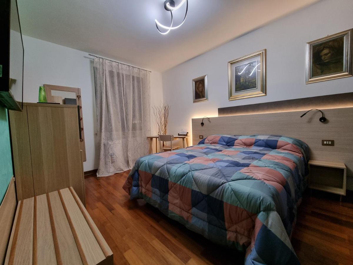 B&B Accanto Al Focolare 2 Udine Exterior foto