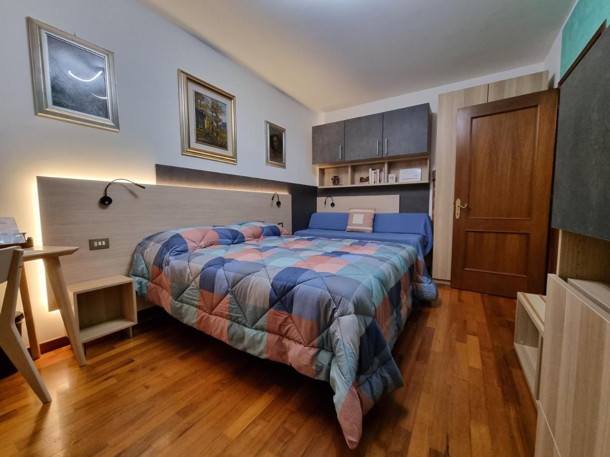 B&B Accanto Al Focolare 2 Udine Exterior foto