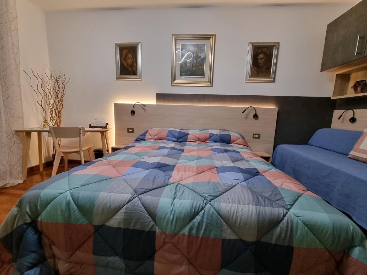 B&B Accanto Al Focolare 2 Udine Exterior foto